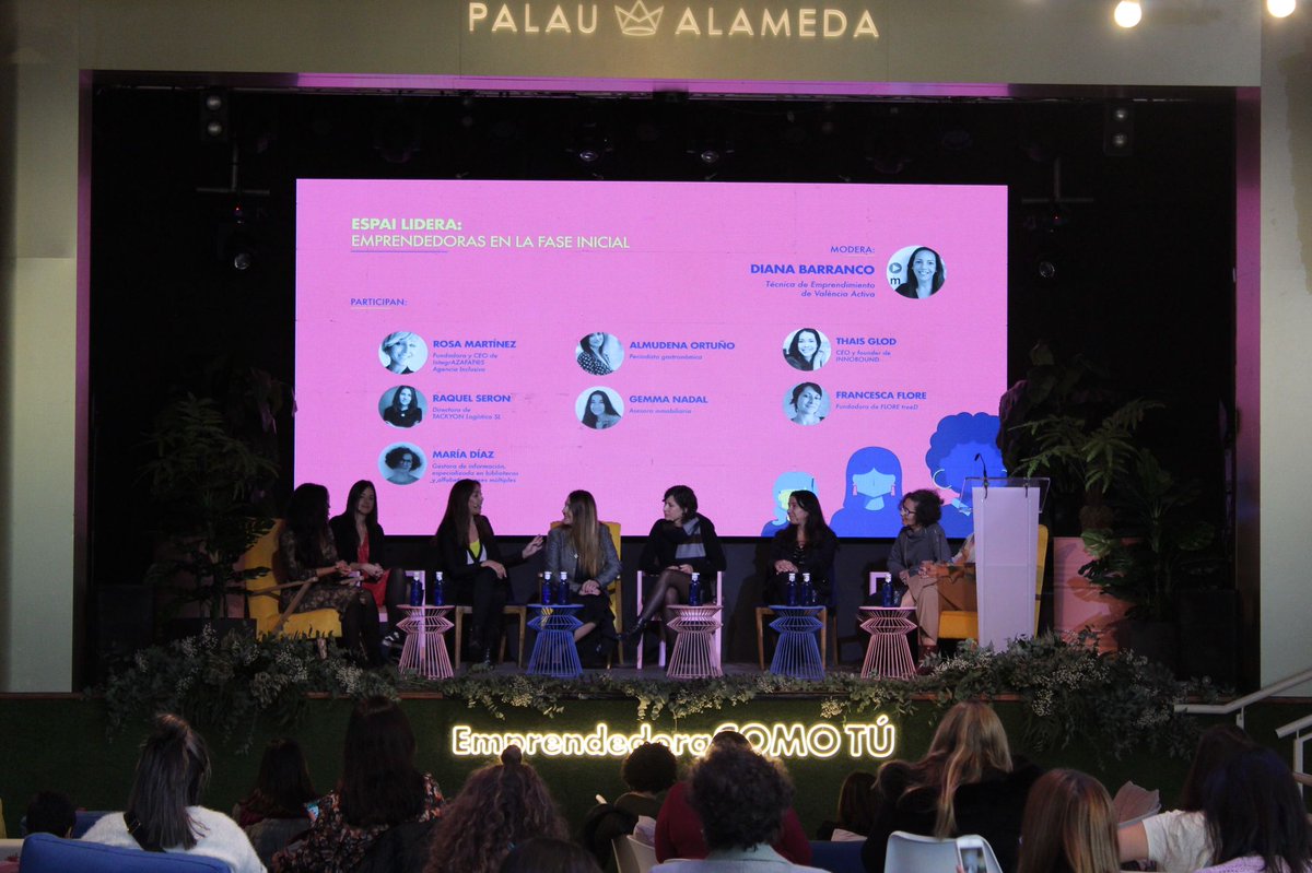 🗣️ Raquel Seron, de TACKYON: "Tackyon es una plataforma dedicada al envío de cualquier objeto a Guinea Ecuatorial con el objetivo de que tengan las mismas facilidades a la hora de adquirir productos y puedan abrir mercado a productos españoles y europeos".

#EmprendedoraComoTú