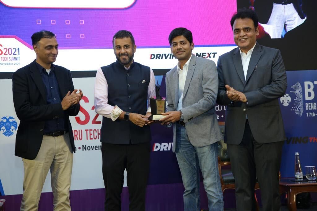 apnahq's tweet photo. When your mission is #AcceleratingIndia, you are certain to leave a lasting impact!🚀💪

We are thrilled and proud to announce that @apnahq received the ‘Bengaluru Impact Award for Unicorns’ at #BTS2021!❤️ https://t.co/EykbLdBNJl