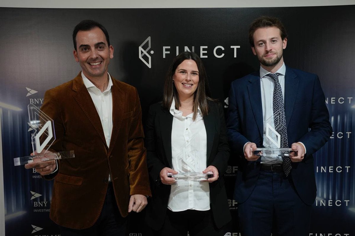 finect's tweet photo. 🏆 Enhorabuena a Teresa Sales (@MAPFRE_ES Gestión Patrimonial), Fernando Vives (@abanteasesores) y @Jose_Manuel_M_C (@Fortunasfp_), ganadores del concurso #AsesorTop2021

¡Un orgullo para nosotros darle voz al buen asesoramiento financiero en España, que lo hay y mucho! https://t.co/mxvWDrNVzP