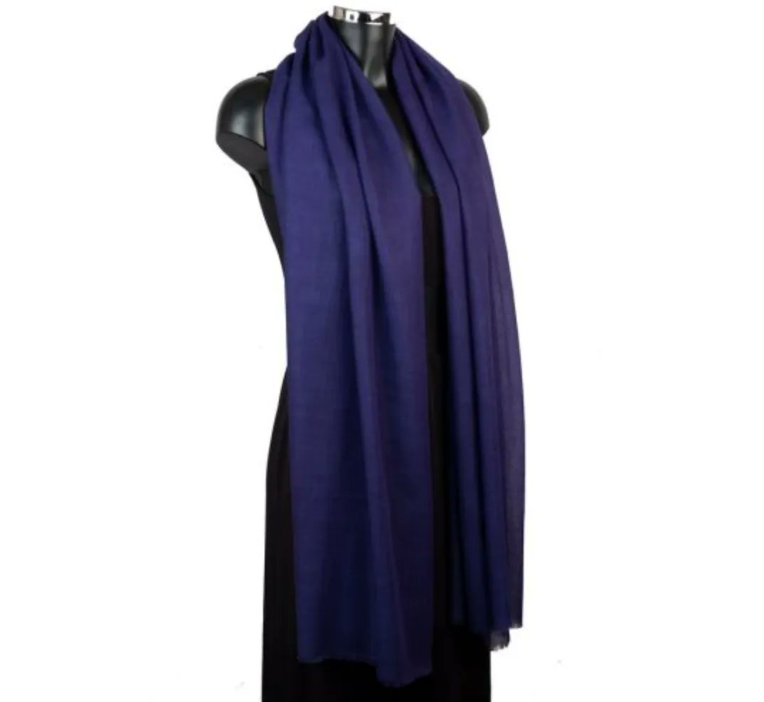 ScarvesYork's tweet photo. Sometimes simplicity is the best, and our range of woollen pashmina shawls in solid plain colours certainly fall into that category.

Grab yours today: https://t.co/rLZkFBG4Lj

#woolscarf #scarf #scarfstyle #pashmina #shawl #fairtrade #fairtradefashion #fairtradestyle https://t.co/8iaH4BJmLW