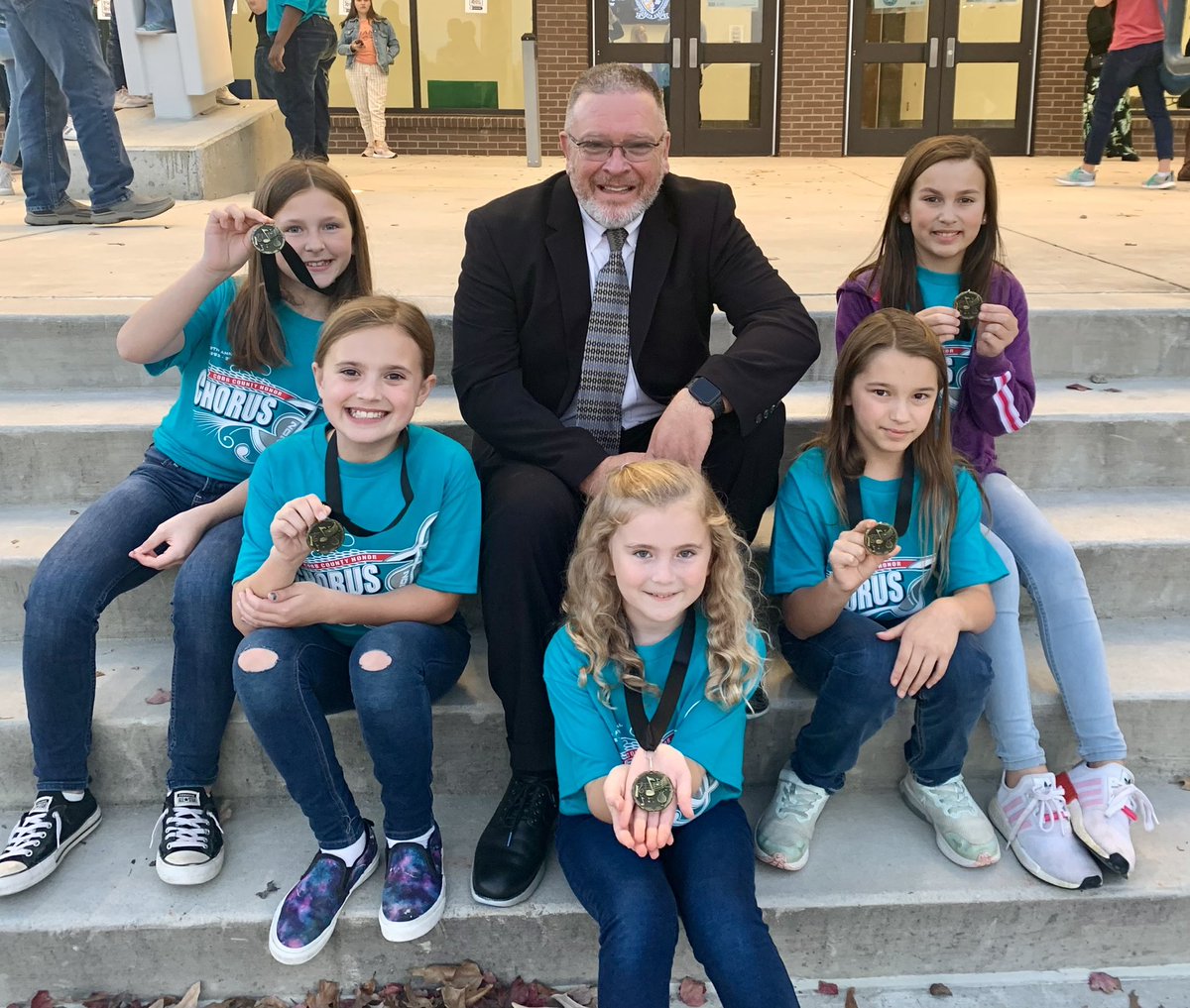 v_musicprogram's tweet photo. The Cobb County 5th Grade Honor Chorus did an incredible job at South Cobb High School yesterday.  I got to spend the day with these wonderful kids from Vaughan. https://t.co/uJgGZ9K5IU