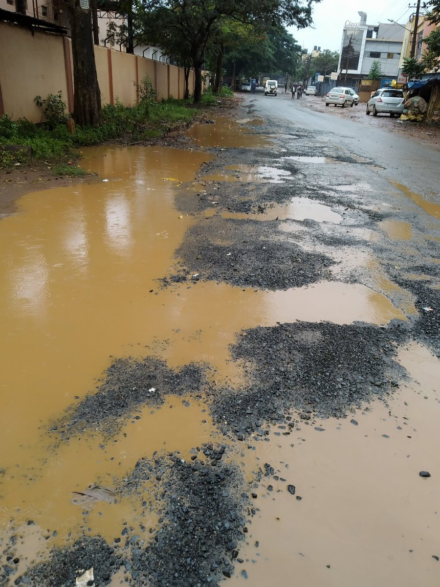 itspoonampawar's tweet photo. So, this is what people get after paying huge taxes. 
@Hubballi_Infra 
@HubballiTimes 
@tv9kannada 
@AsianetNewsSN https://t.co/0qwu1iZ8wL