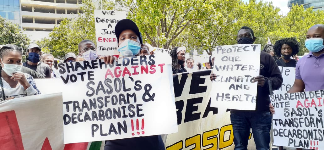 Earthlife_JHB's tweet photo. Shareholders, ask @SasolSA why has it not set any decarbonisation milestones for the period between 2030 and 2050? @JustShareSA @LifeAfterCoal @ClimateZA https://t.co/Po1oyYbZak