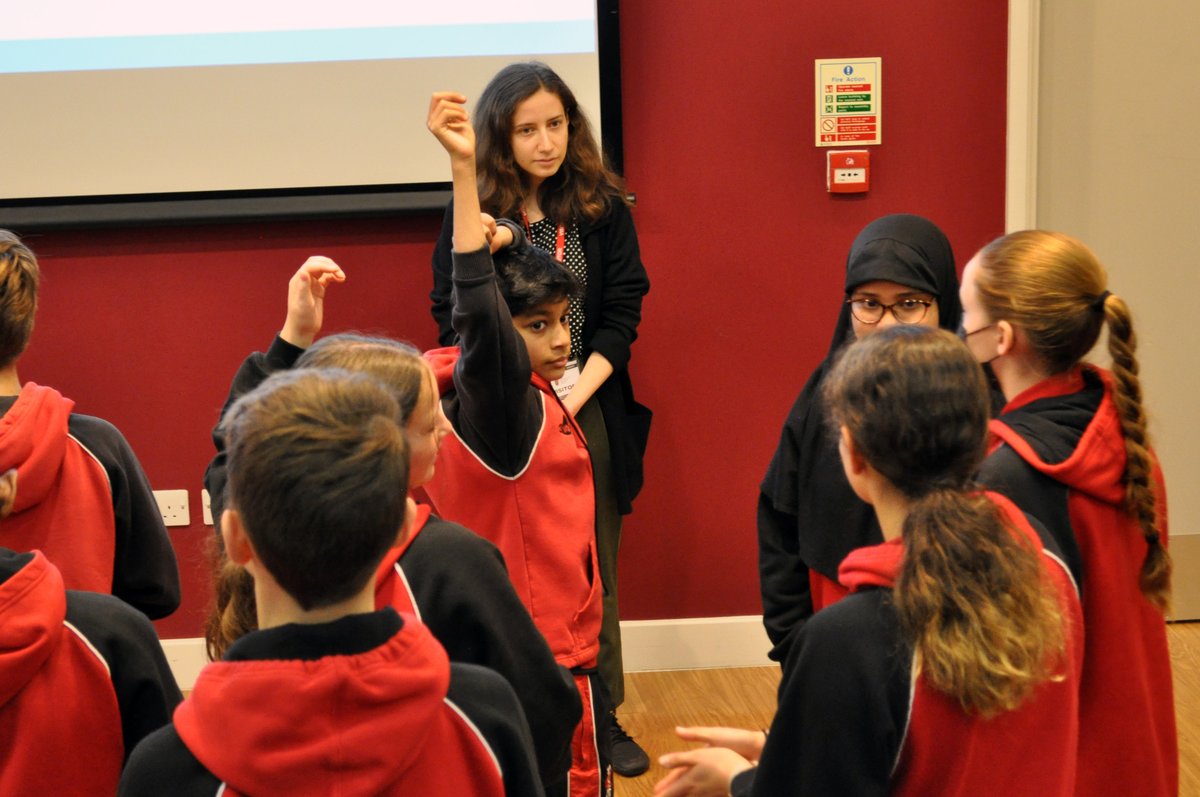 PGS1732's tweet photo. Creating our leaders of tomorrow, it is great to have @unloc_uk in today working with Year 7 encouraging them to debate on current issues facing society.
#PGSCuriosity #PGSCollaboration https://t.co/DBwmsCuSpg