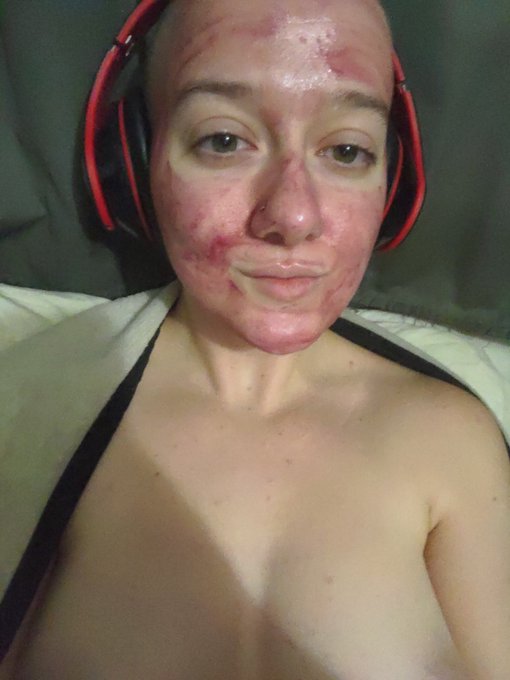 I bought 2 more bottles of this mask 💖💖💖  Findom https://t.co/QqTkUc87TC<a href="/tag/trans"class="tags"><span>#trans</span></a>