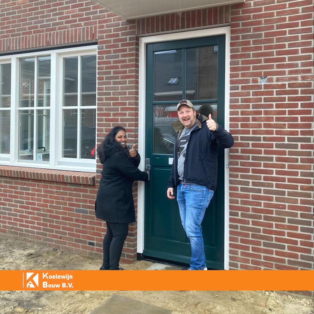 koelewijnbouw's tweet image. Yes, deze week zijn de vijftien nieuwbouwwoningen achter de monumentale Melkfabriek in Bunschoten opgeleverd!🏘️  

🤝 Bureau Bos architecten, ingenieurs en adviseurs, Heinen &amp;amp; Hopman Installaties B.V. en EHI Stolle B.V. Elektrotechniek bedankt voor de fijne samenwerking!