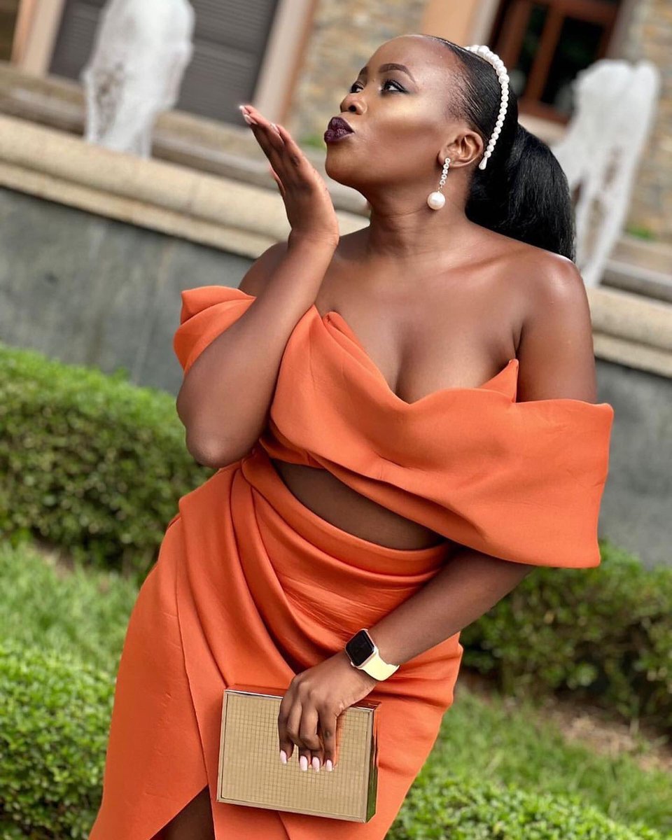 Drip_Jewellery's tweet photo. #tgif🎉👯♀️💃🏽🔥☺️
#clientappreciationpost
You are the heart and soul of our business☺️Simply speaking, there would be no us without you💁🏽♀️Your loyalty means everything to us❤️❤️Thank you to ALL OUR CLIENTS🙏🙏🙏 https://t.co/vzIiOivIps