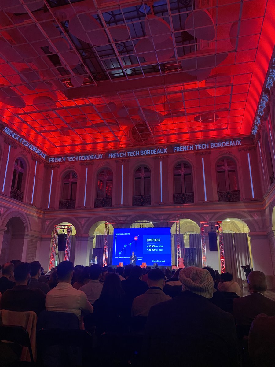 HelloEscensi's tweet photo. 👉Escensi présent hier soir au #FTDAY21, par @LaFrenchTech
🤝Merci à @philippemetayer pour cet événement
et @Bdx_Technowest notre incubateur, mis a l’honneur ce soir par les pitchs de #FullBus, @KanopeeKoncept & @TouchSensity ! 🚀
#FRENCHteCh #startup #innovation #Bordeaux https://t.co/x2gkaEz34Q