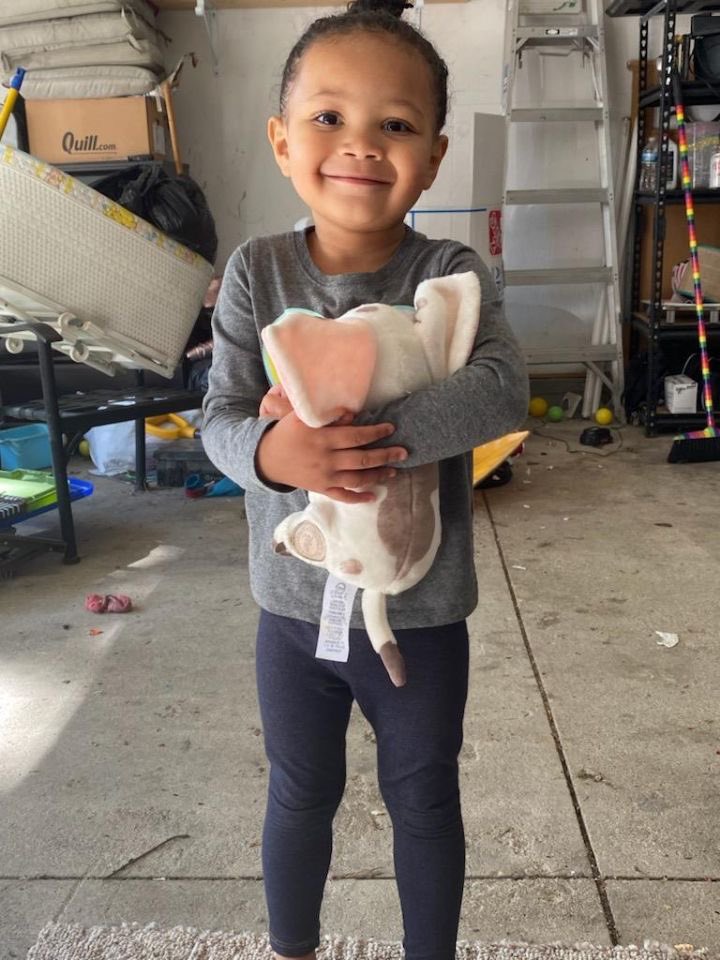cjfm01's tweet photo. honestly she needs to stop growing 🤍🫂🥰 https://t.co/iTRX81BU4R