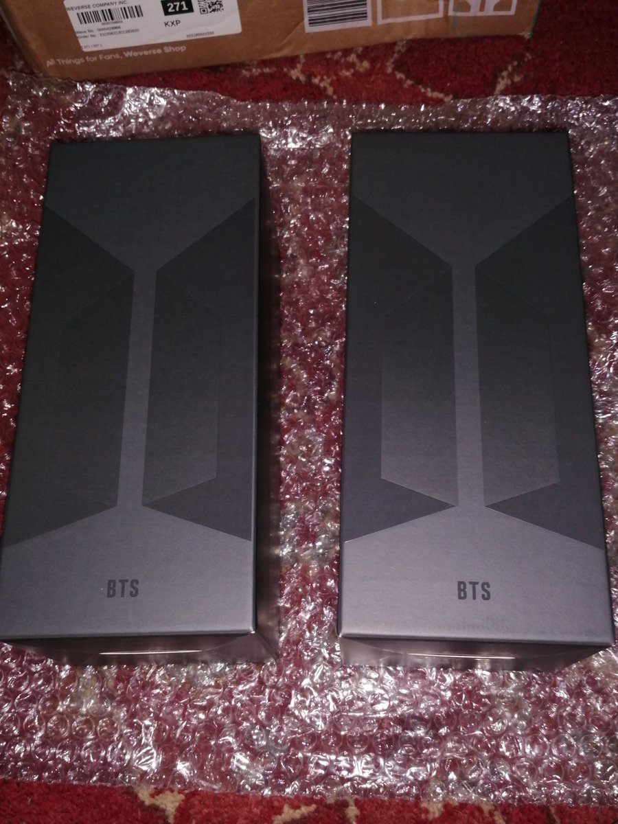 rightmerch1230's tweet photo. Onhand
Sealed MOTS LIGHTSTICK SE
2600 php + sf
#bts #armyph #btsonhandmerch
#armybomb https://t.co/1ISO1raR2F