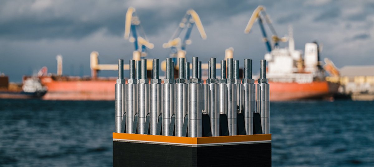Johnson_Matthey's tweet photo. 🤝 We've partnered with Hoeller Electrolyzer to drive down the cost of green #hydrogen. We'll work together to develop next generation electrolyser stacks with greater efficiency levels, supporting the transition to #netzero.

👉 https://t.co/vArsSa4Tzw 

#CleanerHealthierWorld https://t.co/6Q3G3mejEn