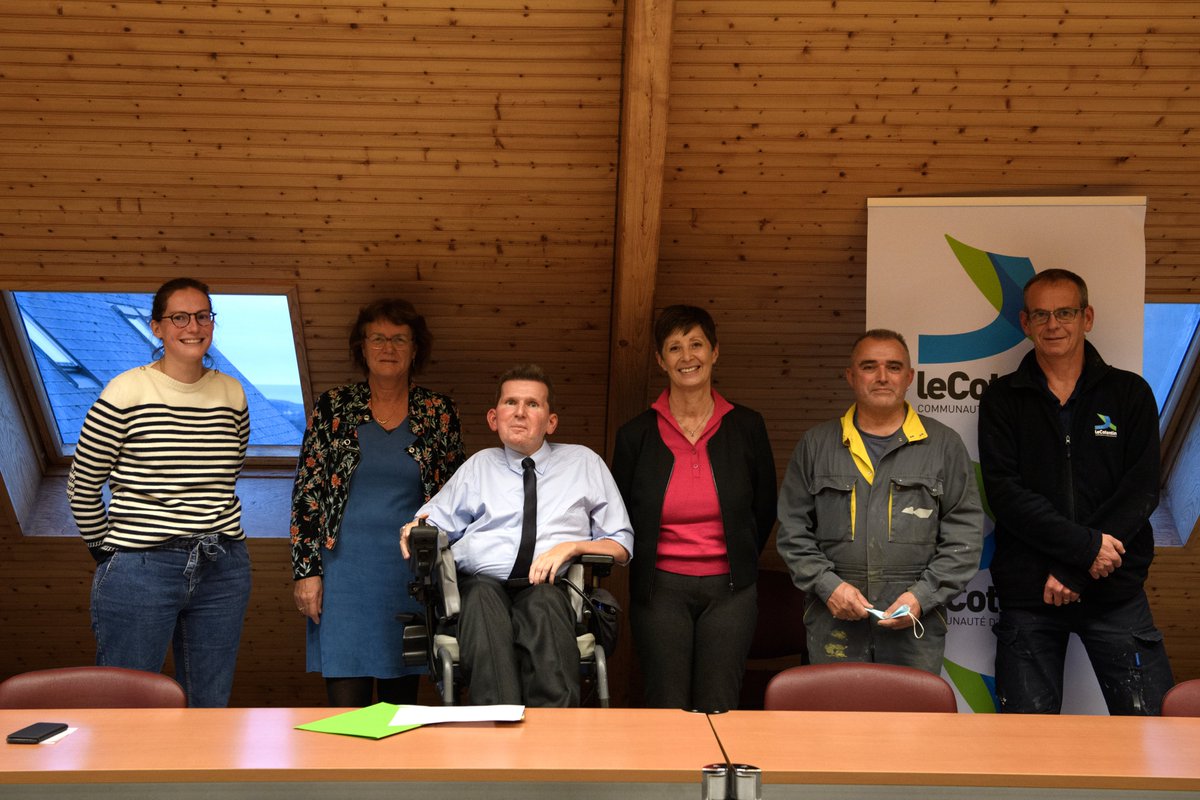 Agglomération du Cotentin (@lecotentin) on Twitter photo Le 18/11, pour la Semaine Européenne pour l’Emploi des Personnes Handicapées (#SEEPH), <a href="/leCotentin/">Agglomération du Cotentin</a> a participé au dispositif national #DuoDay. 6 personnes en situation de handicap ont pu découvrir différents métiers de la collectivité. Échange et partage étaient au rendez-vous ! Le 18/11, pour la Semaine Européenne pour l’Emploi des Personnes Handicapées (#SEEPH), <a href="/leCotentin/">Agglomération du Cotentin</a> a participé au dispositif national #DuoDay. 6 personnes en situation de handicap ont pu découvrir différents métiers de la collectivité. Échange et partage étaient au rendez-vous !