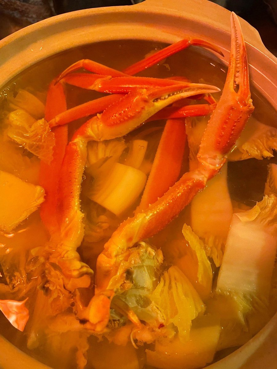 5myCy's tweet photo. 蟹が恋しい季節🦀
THE カニ鍋！！！
心も身体もポッカポカ😀
蟹のお出汁が染み渡る〜〜
他には白菜、豆腐、タラも入れて贅沢なお鍋にしたよ〜〜☺️
#鍋料理投稿グランプリ
#ダイエー https://t.co/PVRSMBplfS