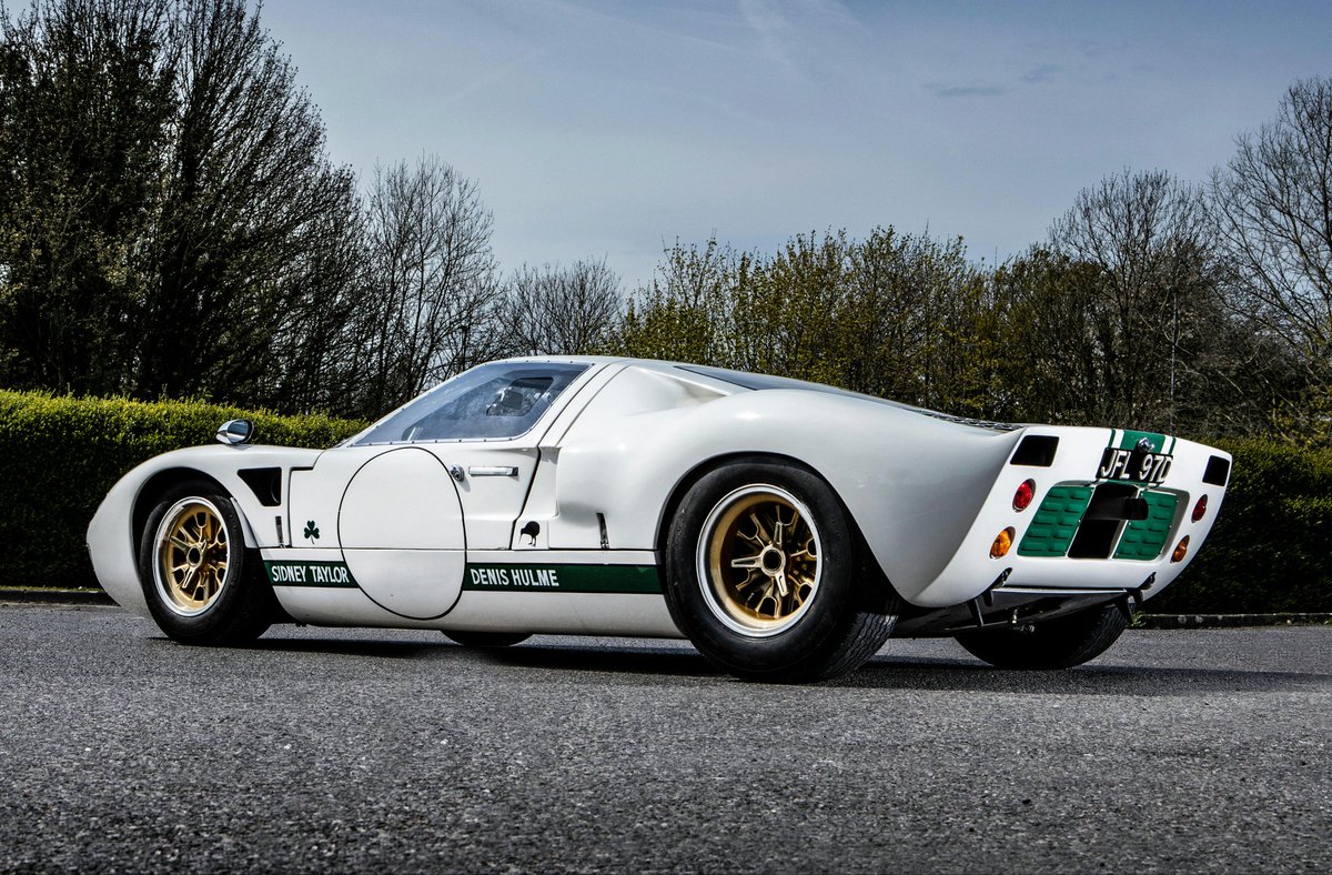 Rinoire's tweet photo. #FordFriday
#Ford GT40 https://t.co/0aqkpmO0hG
