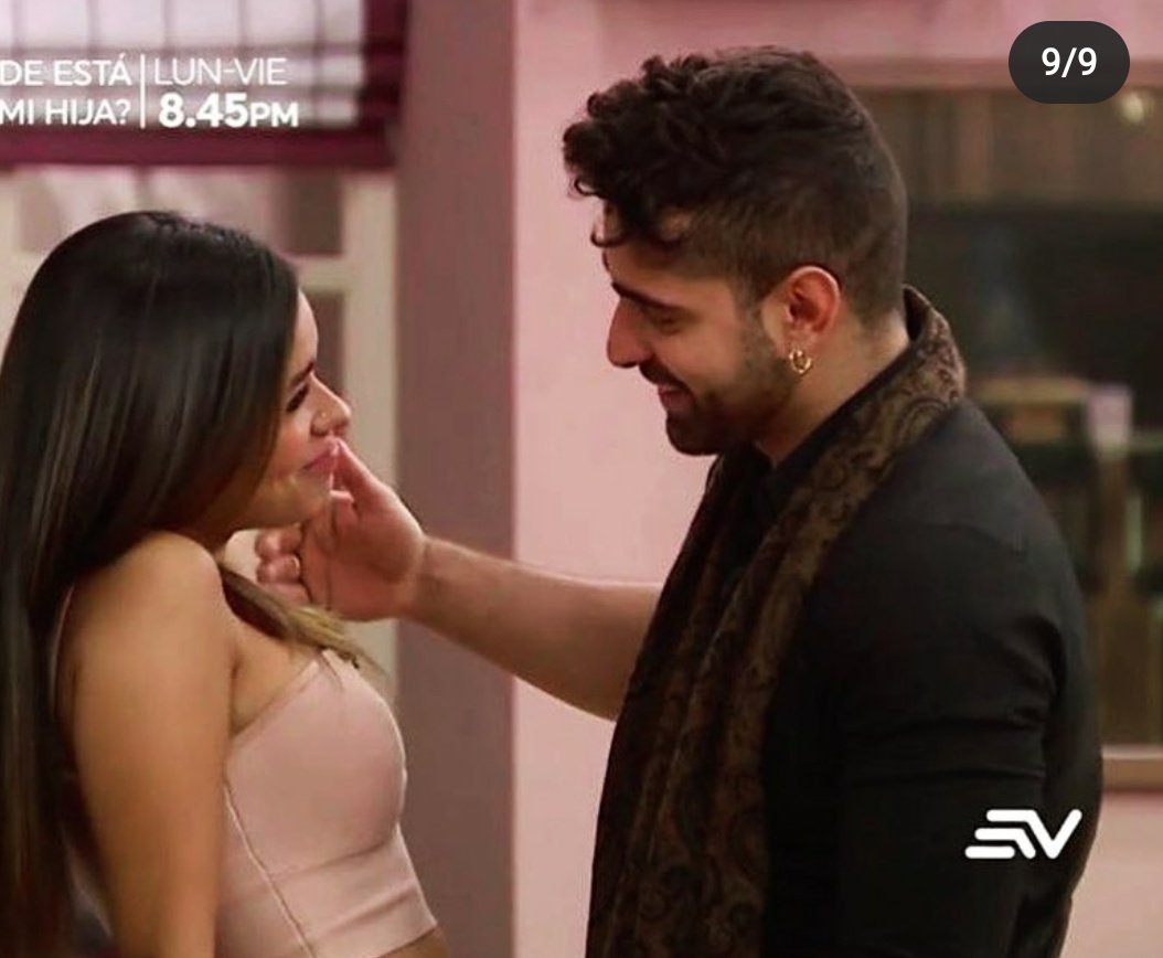 FlorcitahDeza's tweet photo. #SebasTieneQueVolverPDA 
#SinSebasNoHayReality 
Ella también Y FUERON LA QUÍMICA Y LA REALIDAD QUE NECESITABA ESTE PROGRAMA.
@shirley_arica https://t.co/o6JmRs1qlV