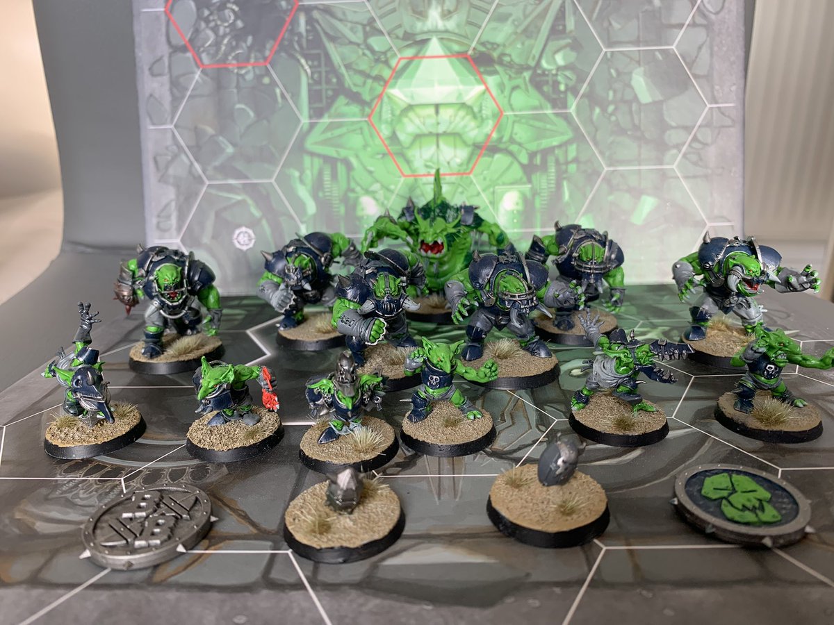 LegioHobby's tweet photo. Also finished my #blackorc #orc #bloodbowl team, The Legion ov Boom (or Sea-Battle Sea-orcs) #WarhammerCommunity https://t.co/HaDWwG5pf3