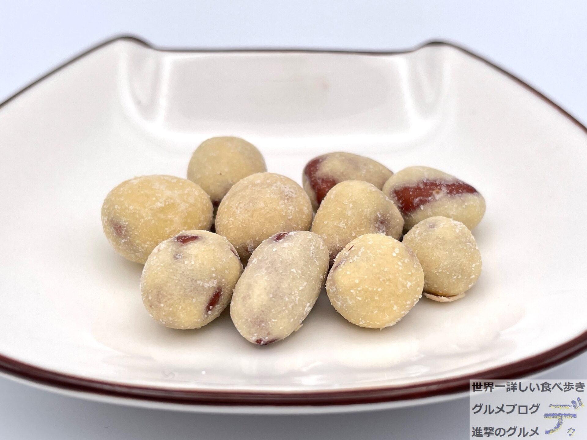 進撃のグルメ コンビニ チェーン店グルメブロガー 新商品の実物はここでチェック 10円豆菓子 10円 コメダ珈琲店のおやつメニュー ドリンクを注文した際に 一緒に提供される豆菓子です 1袋10円で追加注文 おかわり をすることができます