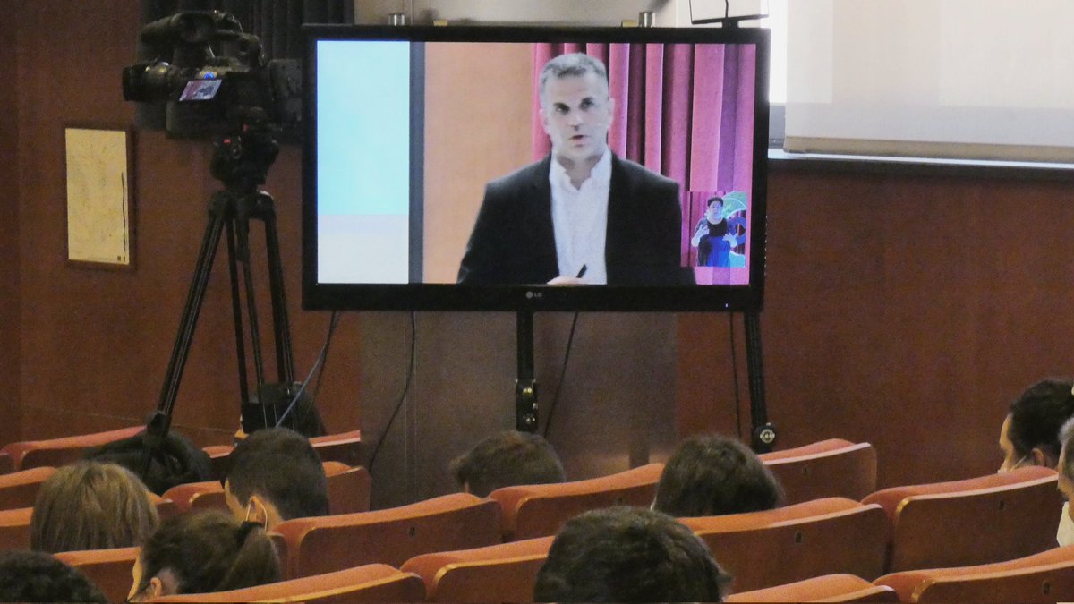 Segunda ponencia: "La innovación en la gestión y valorización de los residuos", por Jorge Serrano Pacheco (<a href="/ecoembes/">Ecoembes</a>).
coneccir.crnambiental.es #EconomíaCircularTeruel
#sostenibilidad #FP #innovacion #InvestigaciOn
 
<a href="/CITAAragon/">CITA Aragón</a> <a href="/GobAragon/">Gobierno de Aragón</a> <a href="/educaciongob/">Ministerio de Educación, FP y Deportes</a> <a href="/mitecogob/">Transición Ecológica y Reto Demográfico</a> <a href="/ComisionEuropea/">Comisión Europea en España</a>