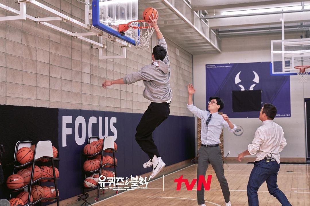 caracrake's tweet image. 📌📺อันนี้คือ เธรดแปลที่จุนซอกไปออก yoo quiz on the block นะ แต่ไม่ได้แปลทุกอัน แปลเฉพาะอันที่ประทับใจและอยากให้ทุกคนรู้จัก รัก และสนับสนุนจุนซอกกันมากขึ้น🥺💗 #여준석