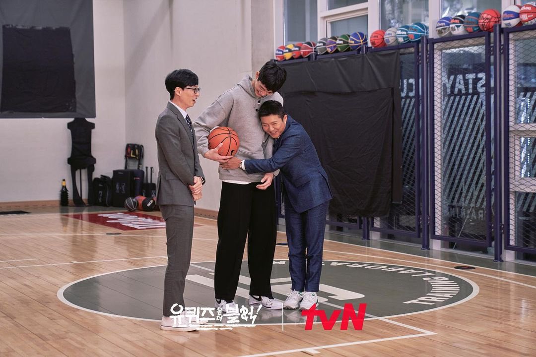 caracrake's tweet image. 📌📺อันนี้คือ เธรดแปลที่จุนซอกไปออก yoo quiz on the block นะ แต่ไม่ได้แปลทุกอัน แปลเฉพาะอันที่ประทับใจและอยากให้ทุกคนรู้จัก รัก และสนับสนุนจุนซอกกันมากขึ้น🥺💗 #여준석