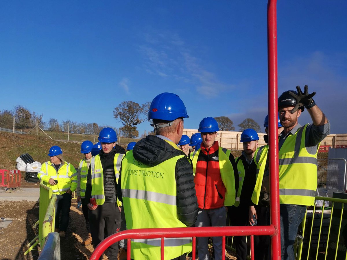 Tilbury_douglas's tweet photo. Employment & skills is a key theme of the @YORhub framework and the Construction Playbook.
Which is why we were pleased to welcome enthusiastic students from @york_college to visit our 2 very different but equally as splendid projects at the @UniOfYork
#YORbuild #Construction https://t.co/vb6MVbET73