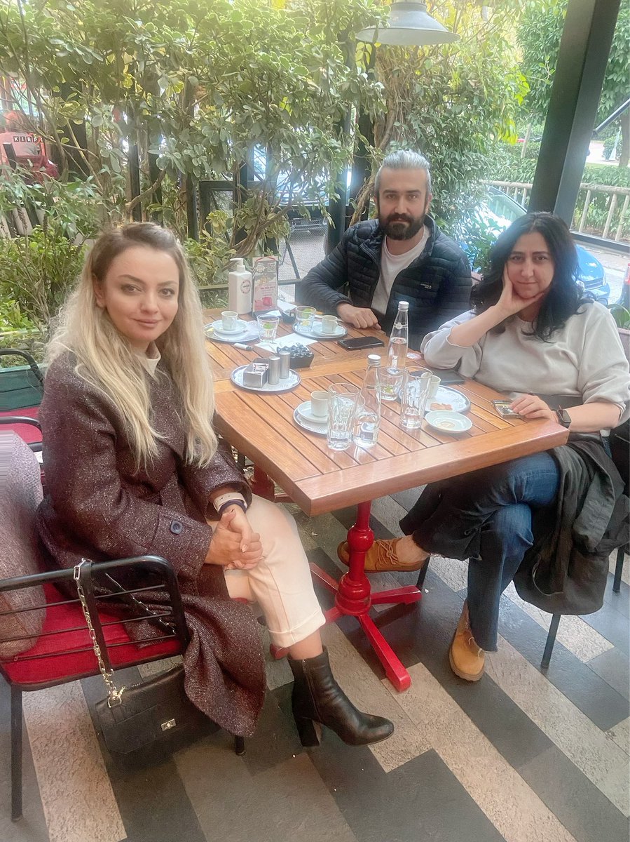 TulayAslanUgrlu's tweet photo. Genel Merkez Kadın Politikalarından Sorumlu Bölge Koordinatörümüz Safiye Hanım ile İstanbul'da bir araya geldik.

Dünyayı birbirine inanan ve omuz veren kadınlar güzelleştirecek. https://t.co/WWdNAoMszV