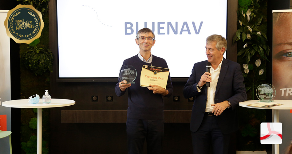 CMSudOuest's tweet photo. [En direct] C’est donc Hervé FROUIN pour #BlueNav qui va recevoir le 3e prix du trophée #LesIdeesNeuves des mains de @A_Michaud_CMSO.
BlueNav est distinguée pour la conception de moteurs hybrides dédiés à la navigation de plaisance.
Comme chaque année, une belle idée neuve ! https://t.co/acOafbBURa