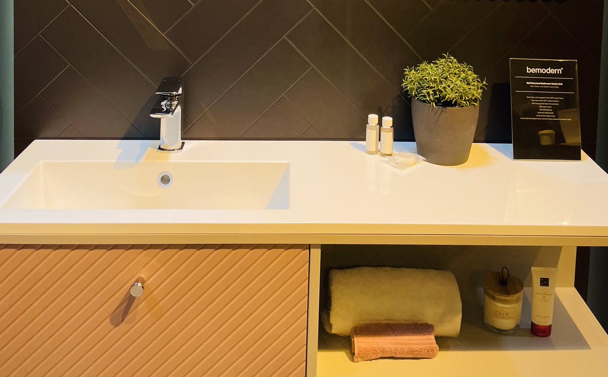 Bathroomreview's tweet photo. The lovely Be Modern team are welcoming visitors on Stand U47 and are showcasing its bespoke capabilities including entrance hall products &amp; wall mounted vanity units. @HIXevent #HIX2021 #hoteldesign https://t.co/kYhLnhj8k8