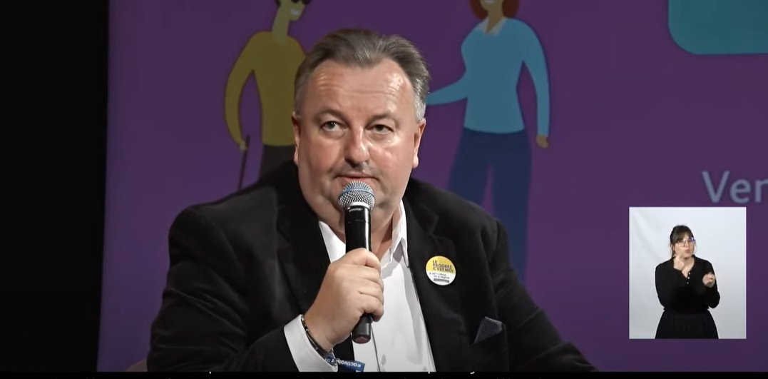 Heureux d'ouvrir le talk #activateurdeprogrès 

Personne n'est inemployable y compris dans le domaine du journalisme.
Défendons la place de chacun au milieu de tous !
Mettons au cœur de notre action le potentiel de chacun pour une société  inclusive !

<a href="/Agefiph_/">Agefiph</a> 
<a href="/s_cluzel/">Sophie Cluzel 🇨🇵🇪🇺</a>