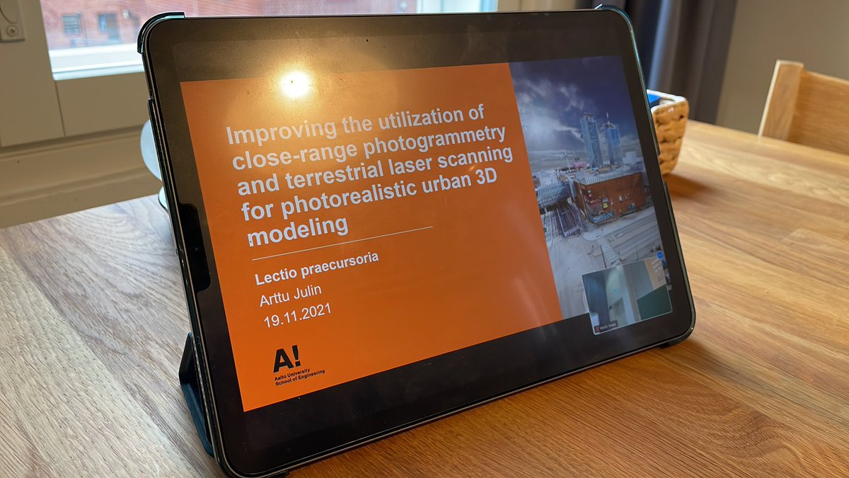 felixrohrbach's tweet photo. Listening to @arttujulin present his PhD work on close-range photo realistic 3D models https://t.co/QasLq1Cvrh
