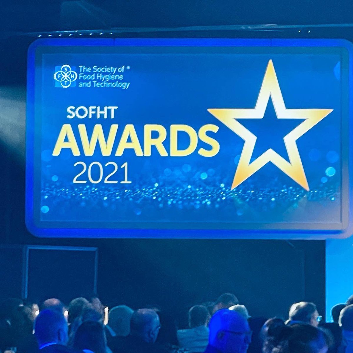 foodhygiene1's tweet photo. Super proud to have won Best Auditor for Food Safety in the UK at The Society of Food Hygiene & Technology Annual Lunch & Awards 2021 yesterday in London @sofhtb78
Thank you to everyone ♥️🥂🍾 #sofht #businessaward #bestauditor #winner #foodsafety #foodhygiene #sofhtawards 2021 https://t.co/T18jL0rDAn