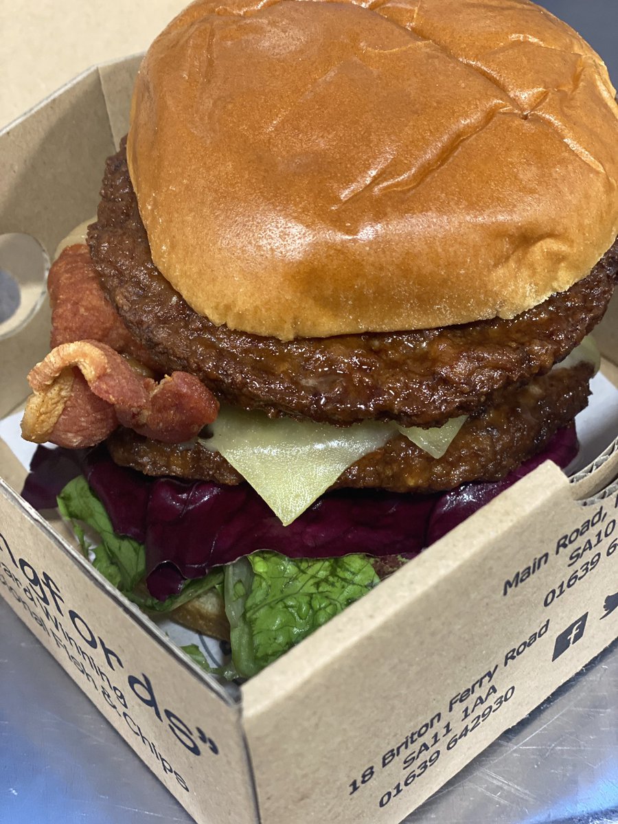 Shillingfords1's tweet photo. It’s the perfect day for a Big Shilly #burgermenu #fryday #fishandchipshop #teamshilly https://t.co/TP6vbbzbkA