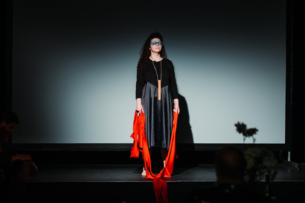 array_studios's tweet photo. We wanna show some serious love and gratitude to all our #turnerprize #druithaibsball #performers now!
Let's begin with the absolutely amazing Méabh Meir. @❤️❤️ A spine-tingling performance if ever there was one. #notadryeyeinthehouse #actuallytho x https://t.co/0QnY331HL0