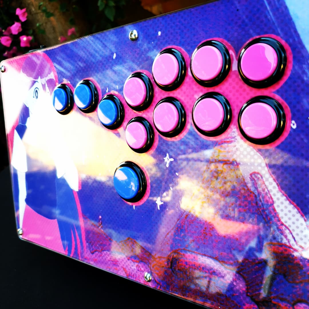 satsuisticks's tweet photo. Happy #fightstickFriday! 🕹️🕹️🕹️

🔹 Full Sanwa Obsf 24&amp;30mm
@sanwadenshi
🔹 Brook Audio Fighting board by
@brookgamingfans
🔹 Handmade wooden frame
🔹 Deep black Dyeing process
🔹 Neutrik Usb detachable

#arcade #handmade #wood #fullsanwa 

🔥 🕹️ ❤️ https://t.co/LXtyvE94vd