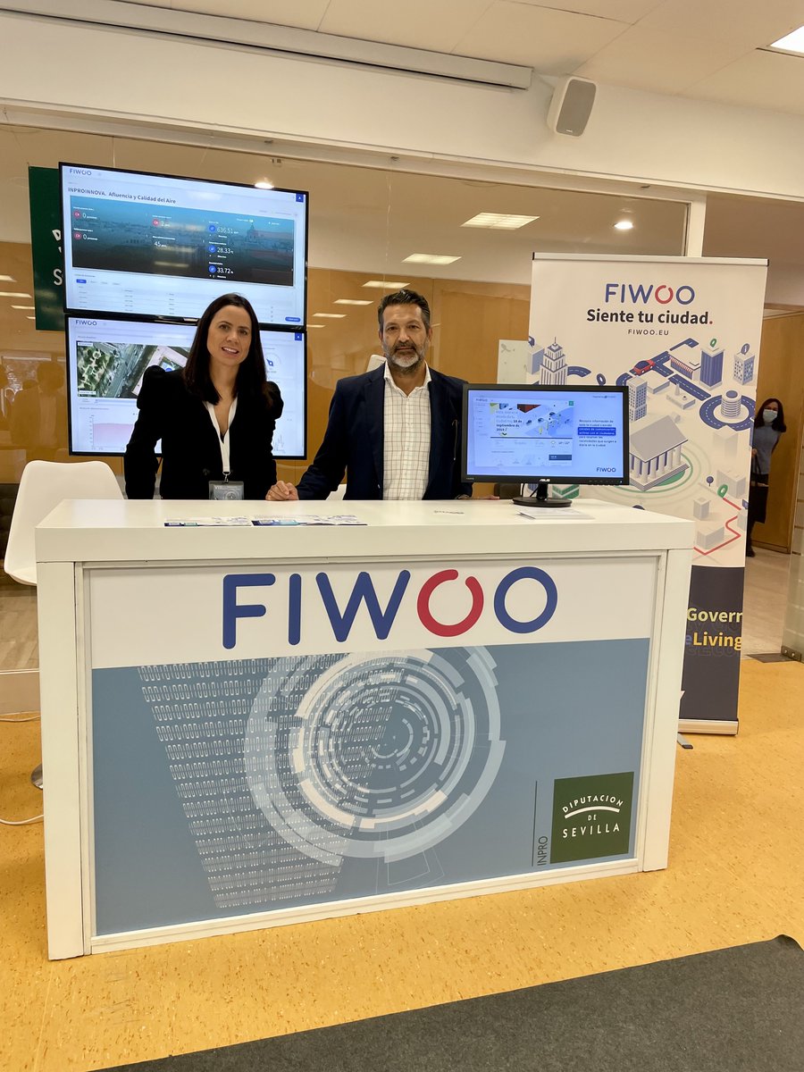 FIWOO_Platform's tweet photo. Seguimos en la @DIPUSEVI.
Último día de la VIII Feria de Innovación y Nuevas Tecnologías organizada por @INPRODipusevi.
Os subimos hoy una imagen junto a @Woover_ES que nos ha acompañado durante los 3 días de evento.
#InproInnova21 https://t.co/zKoT3rUGKt