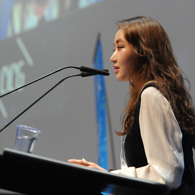 GenevaSummit's tweet photo. "North Korea is an unimaginable country. There is so much suffering, and so little freedom."

@YeonmiParkNK escaped 🇰🇵 North Korea by crossing a frozen river at night. At #GS15 she told us how one film prompted her to flee.

Find out which film and why: https://t.co/a7qSYd9eCY https://t.co/6hSQhoGAPw