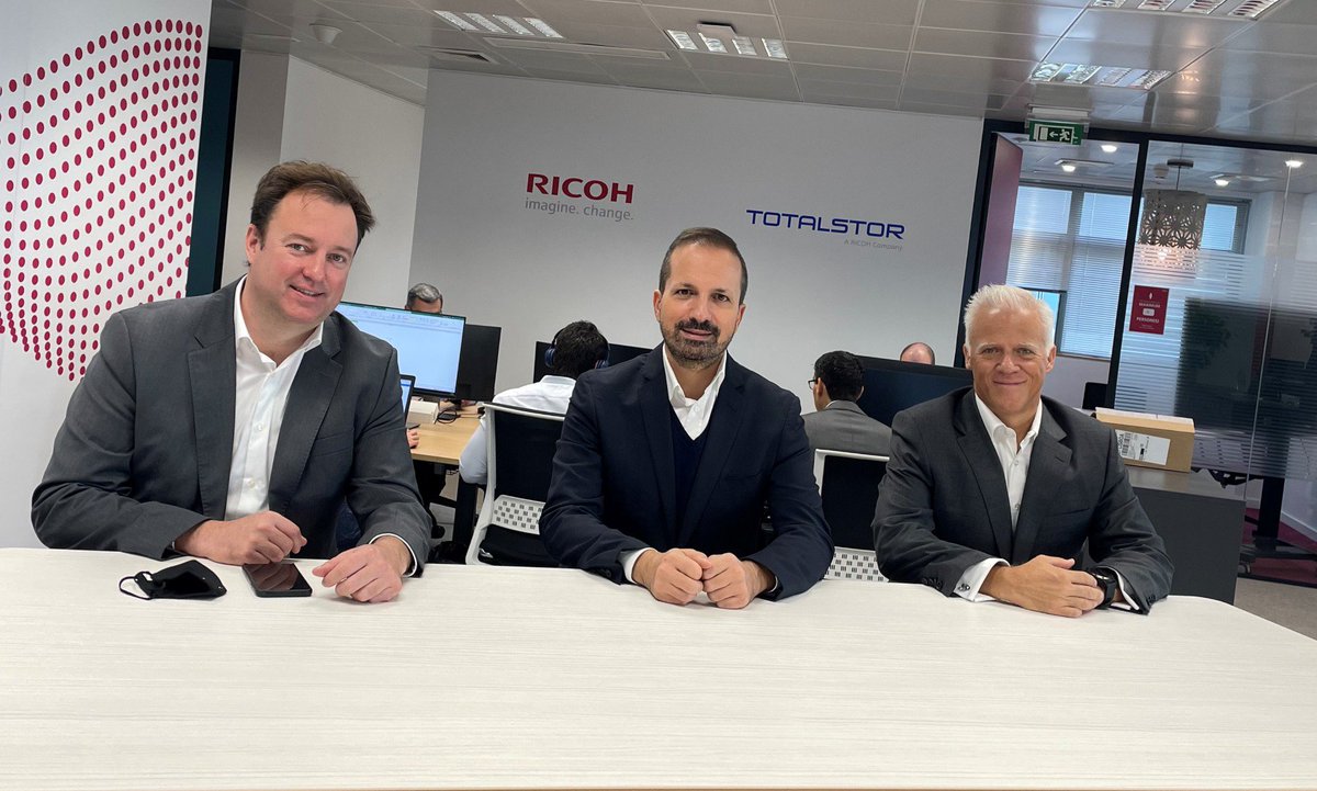 De volta a Portugal, contámos esta semana com a visita de Alberto Mariani, Senior Vice President, Digital Innovation da Ricoh Europe e de Miquel Soler, CEO do grupo IPM, a Ricoh Company.
É sempre um prazer recebê-los na nossa e também vossa "casa".
Muito obrigada e até breve.
