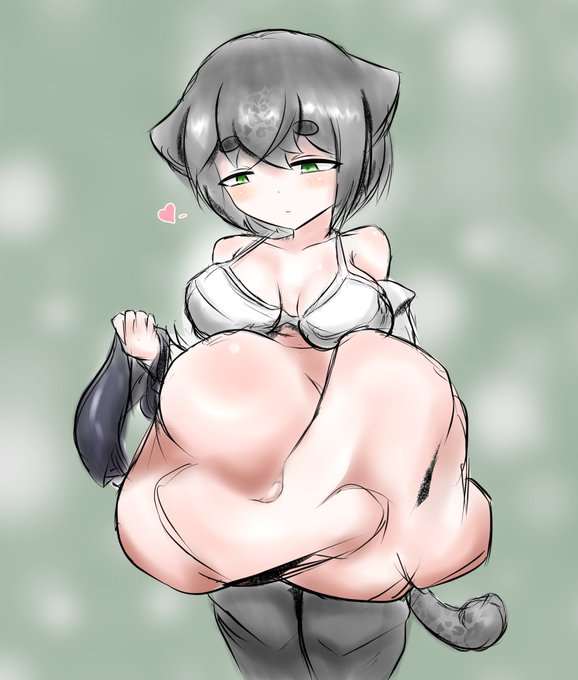 ブラックフライデーらしいので黒い子 