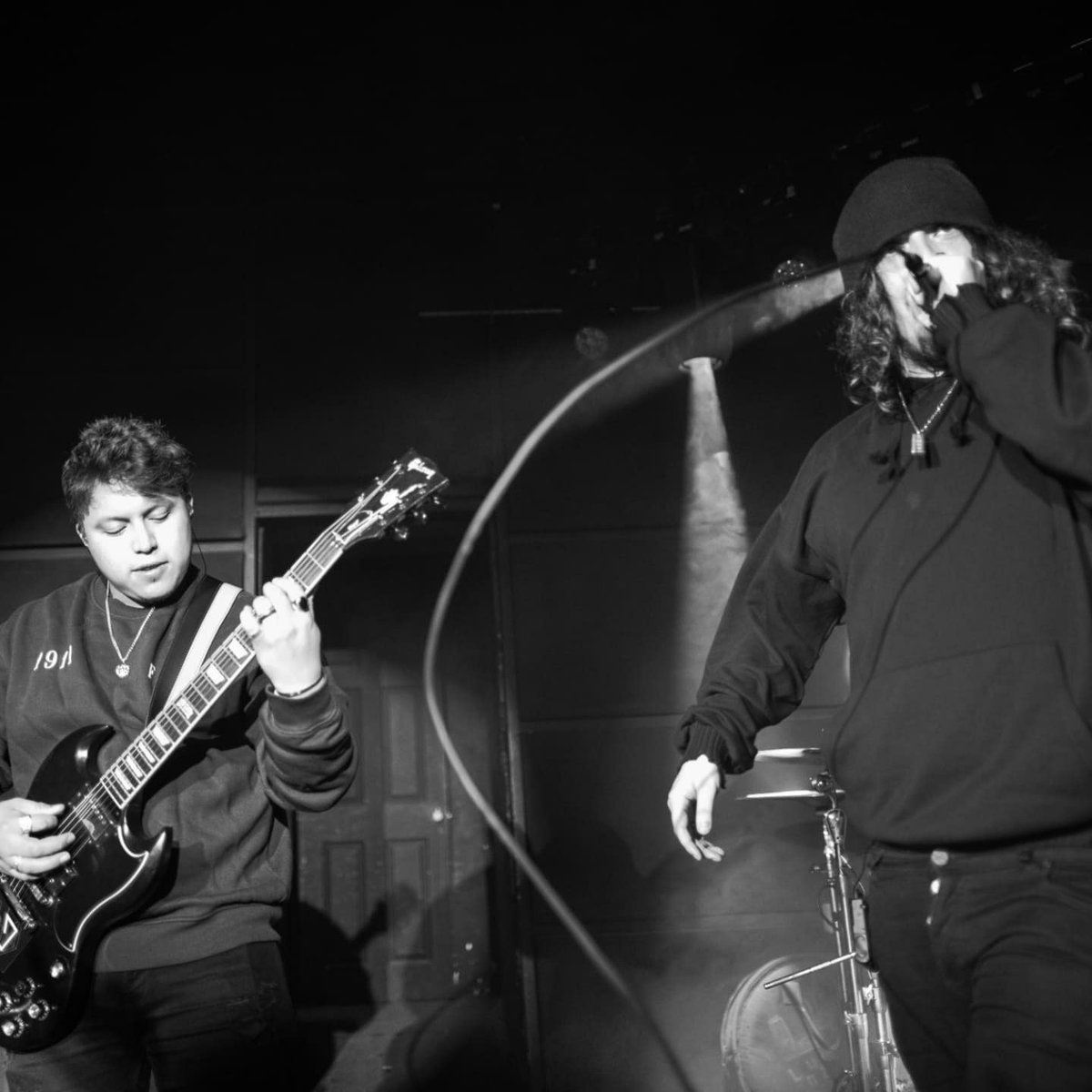 LouZy Hero tweet media