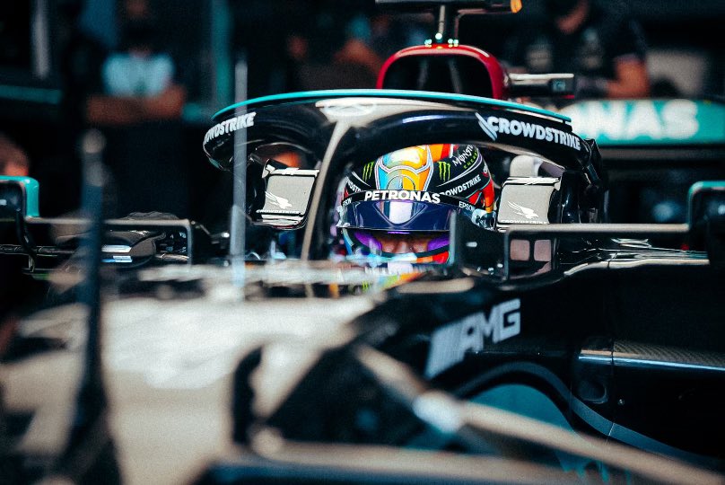 MercMeUp's tweet photo. That's the chequered flag on FP1 in Qatar 🏁

#VB77 P3: 1:24.194
#LH44 P4: 1:24.509 

Getting that all important data with our first time in Doha, time to fine-tune the car for FP2 later 

#QatarGP https://t.co/mBnHUrNhaQ