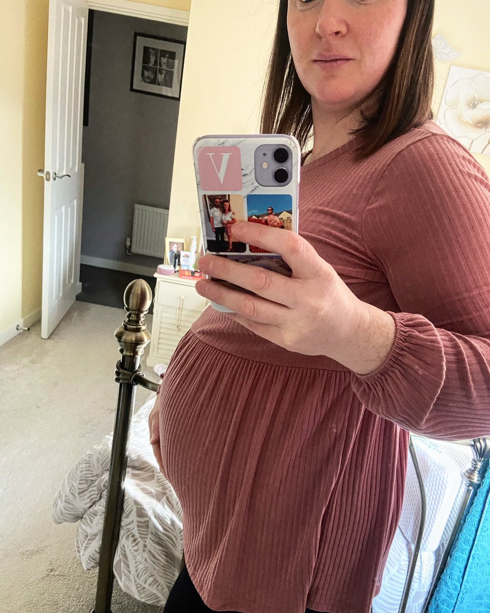 25 weeks+2 days💕feel silly posting pics but I want to share our happiness,been 6 years of heartache and I want to share good news instead of bad news and how thankful and lucky we are to have come this far.Anxiety is rife sometimes but happy most of the time💜 @markpate83
