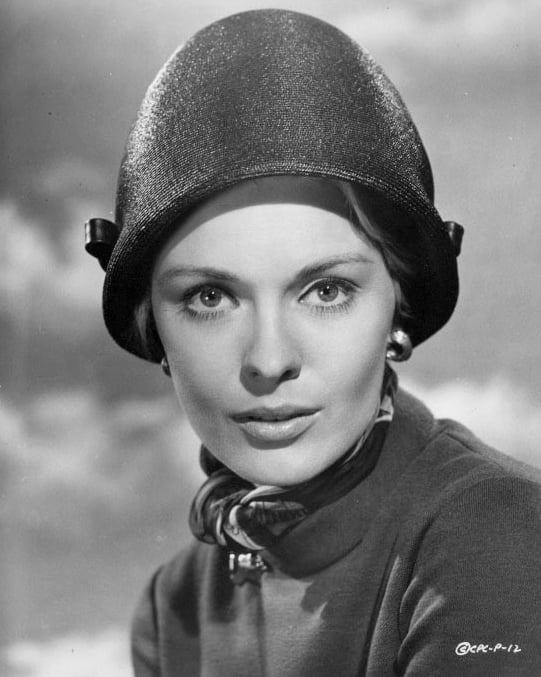 oldmovieactress's tweet photo. https://t.co/Rcl7HYimas #jeanseberg #classichollywoodactresses #oldhollywoodstars #oldhollywoodglamour #beauty #goldenageofhollywood #screengoddess #silverscreenstars #goldenera https://t.co/lyf73gaqDr