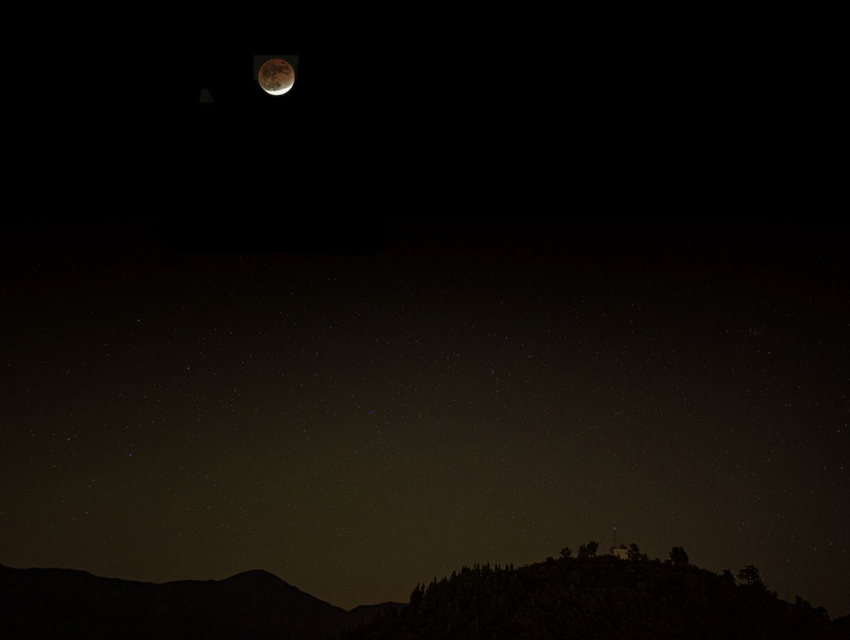 itac1957's tweet photo. Lunar eclipse https://t.co/VhOp4OK08j