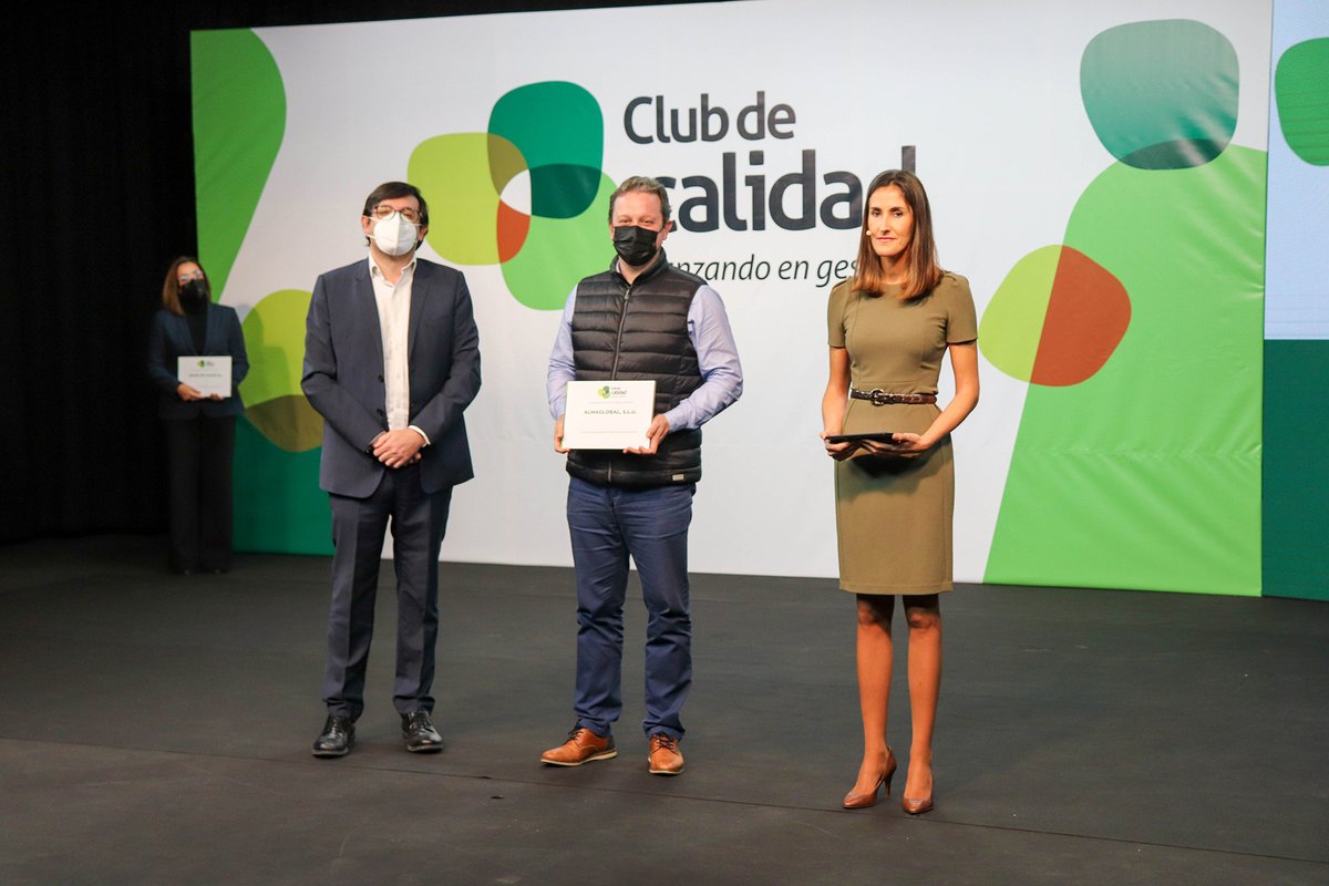 dokify's tweet photo. Esta semana se celebró el #DíaMundialdelaCalidad en donde nos hicieron entrega de nuestro diploma como nuevos miembros del @clubcalidadcom
Os dejamos el enlace con toda la información: https://t.co/RTL5B4ptLO

#dokify #transformaciondigital #buenaspracticas #innovacion https://t.co/Fppb6qNTmp
