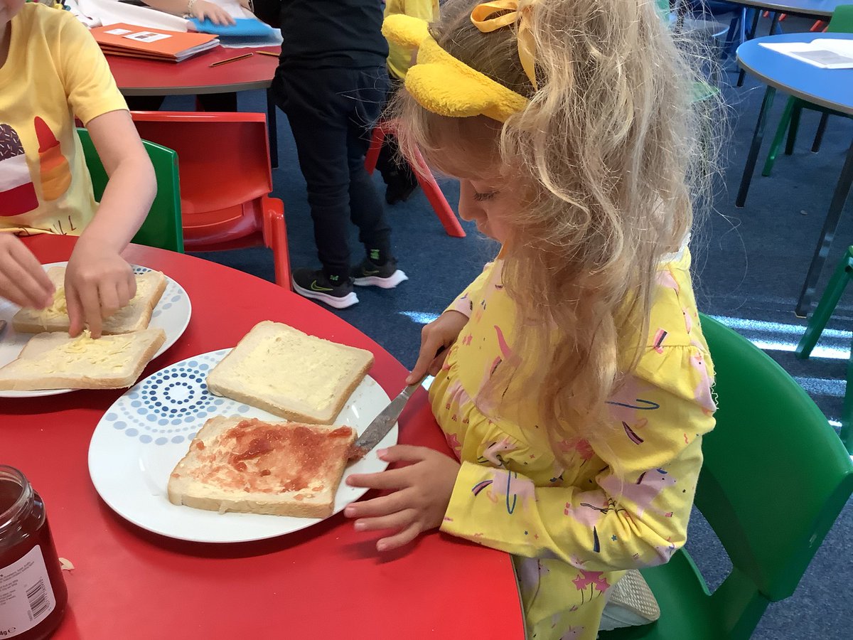 WawnePrimary's tweet photo. We have had a fun-filled morning in Class 1 making cheese and jam sandwiches. We even got to eat them... yum! On Monday, we will write the instructions. https://t.co/I0pBuoHnge