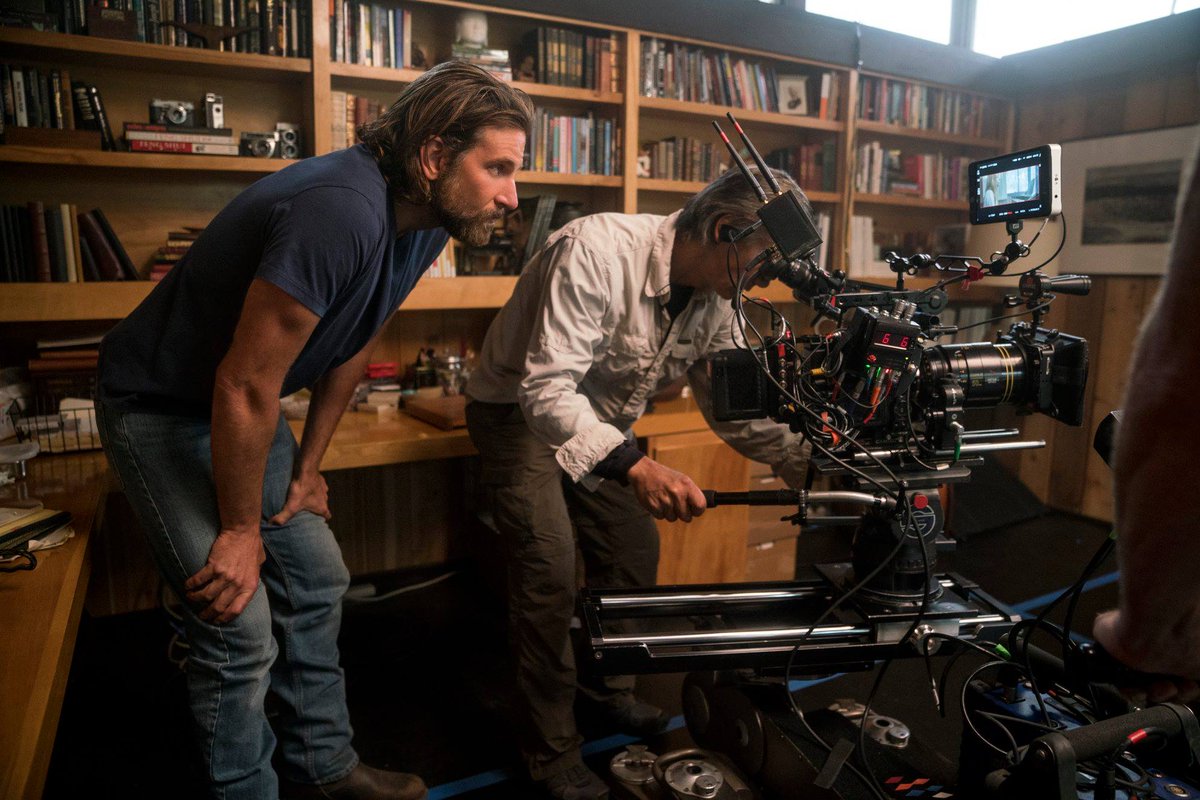 warnerbrosfr's tweet photo. Tu as pleuré, j'ai pleuré, ils ont pleuré... et nous allons tous repleurer 😭

A Star is Born, ce soir à 21h05 sur TF1. https://t.co/variBRAz4A