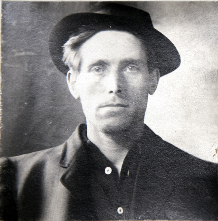 Nov 19 1915 – Joe Hill, IWW organiser executed by firing squad. ”Don't waste any time in mourning. Organize”