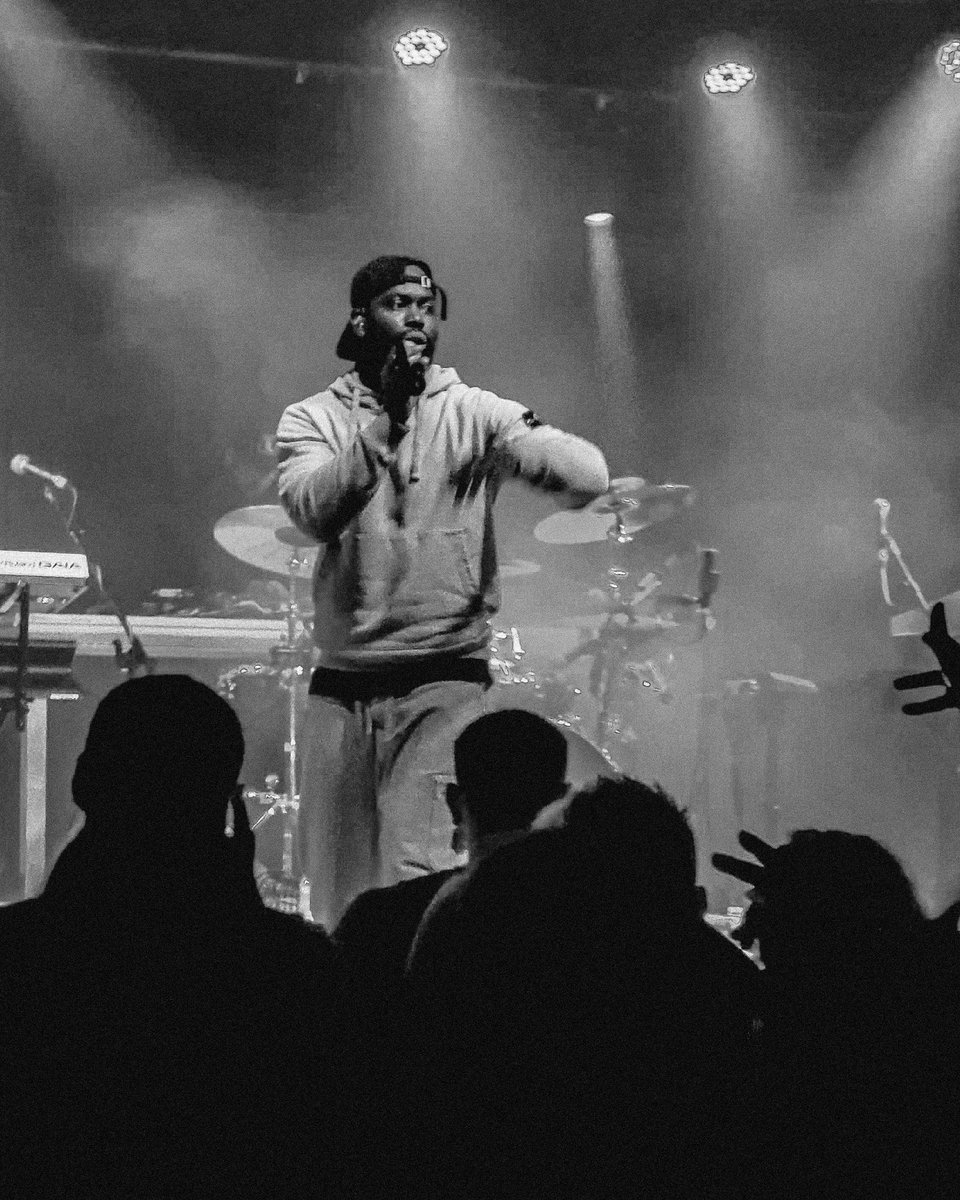 JoeRiordan13's tweet photo. THE BEST TO EVER DO IT! @THEREALGHETTS #GIIG https://t.co/wn9LumaecX