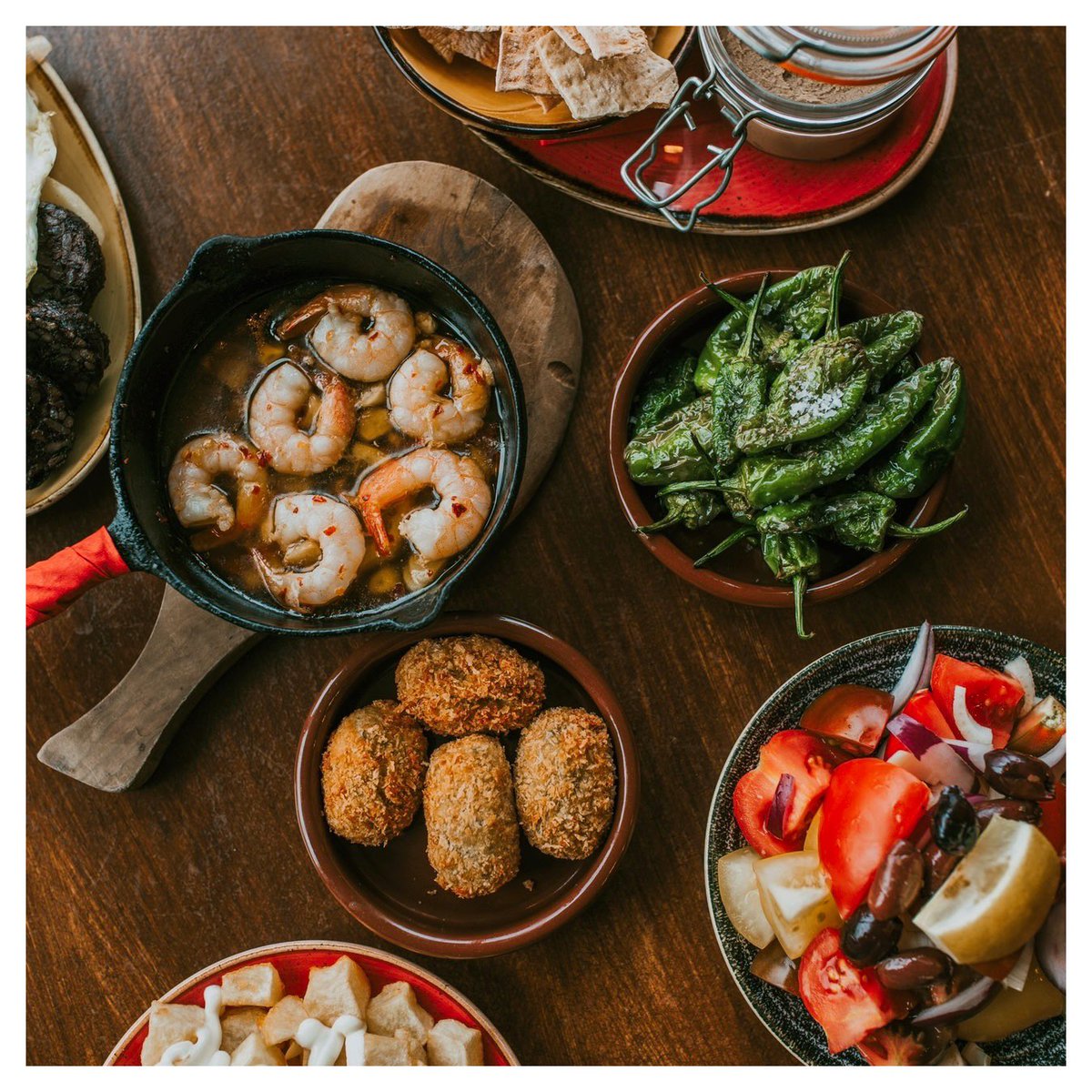 On Fridays we feast 🔥🇪🇸

#takemetothetapasbar #tastytapas #tapastime #lacantinaheatonmoor #tapasrestaurant #heatonmoor #spanishfoods #tapas #tapastime #stockport #stockportfood #stockportbusiness #supportlocal #stockporteats #fourheatons #weloveheatonmoor