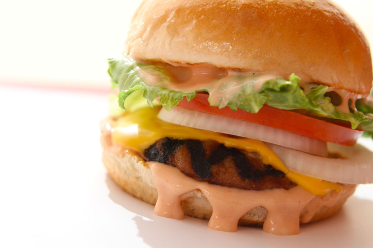 CirclesBurger's tweet photo. الطعم الحقيقي للبرجر https://t.co/Fan1GgdUUG
